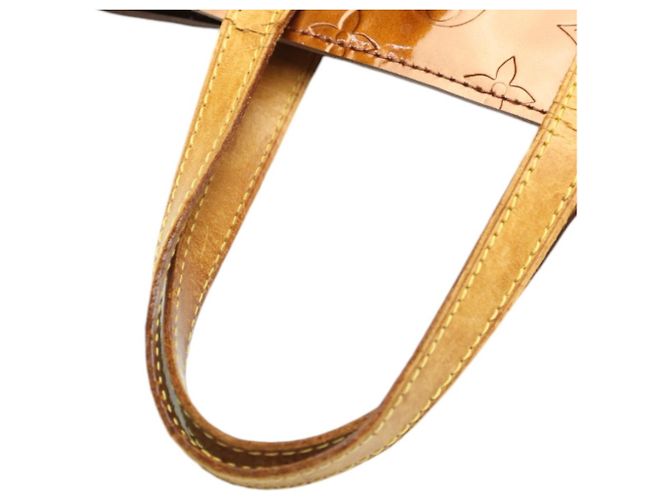 Borsa Louis Vuitton Reed PM Vernis Mini Bronzo - vista 18
