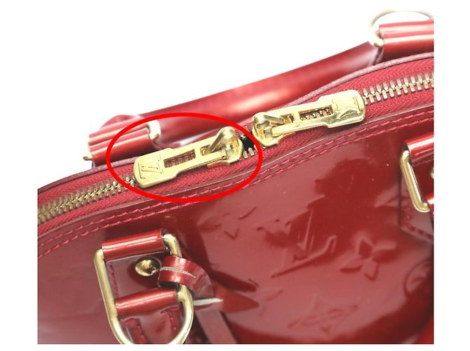 Borsa Alma BB in Monogram Vernis Louis Vuitton Rosso - vista 10
