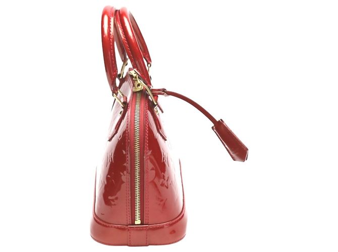 Borsa Alma BB in Monogram Vernis Louis Vuitton Rosso - vista 4