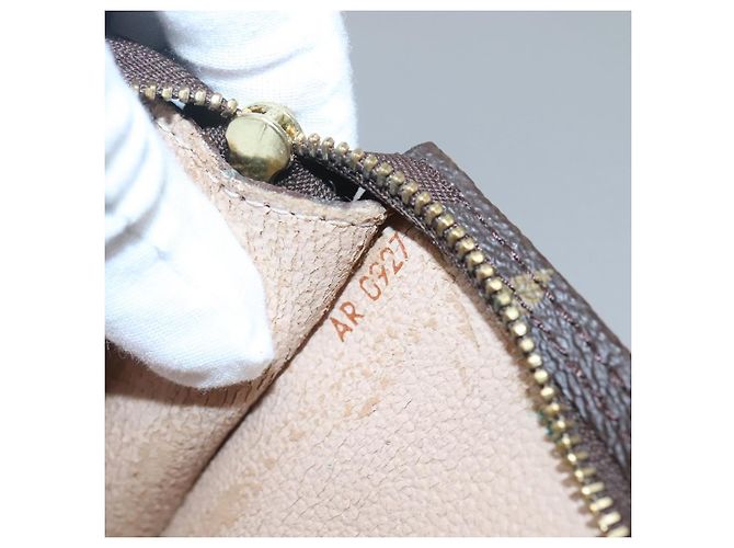 LOUIS VUITTON Monogram Bucket PM Bolsa de Accesorios LV Auth th5945 Monograma - vista 12