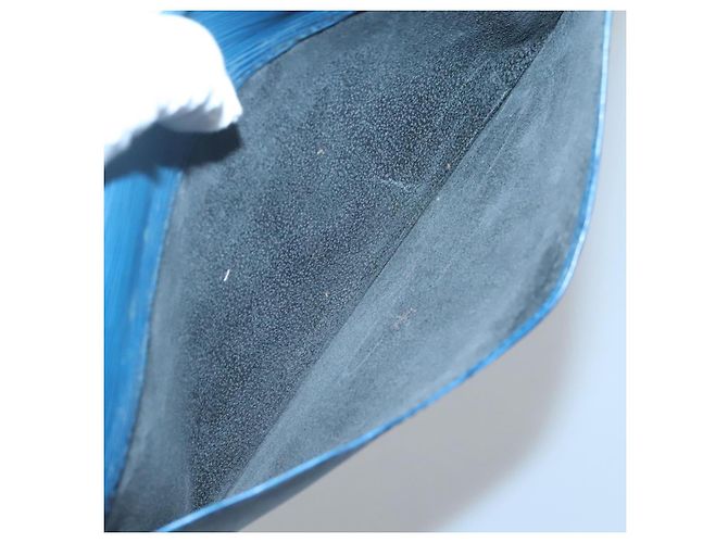 LOUIS VUITTON Epi Montaigne 27 Clutch Blu M52655 LV Auth 121415 - vista 11