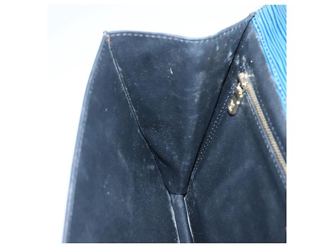 LOUIS VUITTON Epi Montaigne 27 Clutch Blu M52655 LV Auth 121415 - vista 18