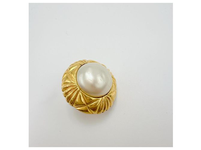 Vintage vergoldete Clip-Ohrringe von Chanel Golden - Ansicht 4