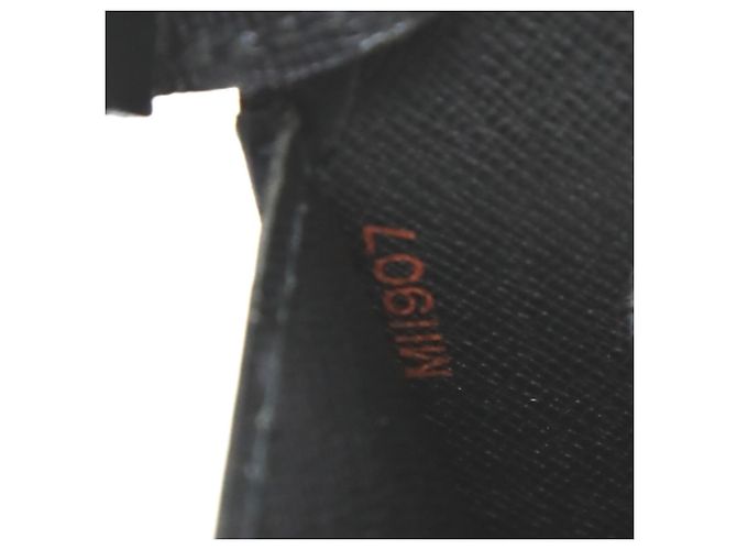 Porte-documents en cuir Epi Louis Vuitton Noir - vue 22