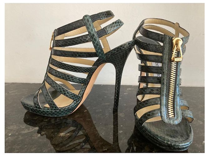 Jimmy Choo Glenys Sandalen aus blauem Pythonleder - Ansicht 2