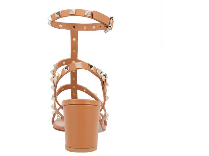 Rockstud Sandalen von Valentino Garavani Braun - Ansicht 3
