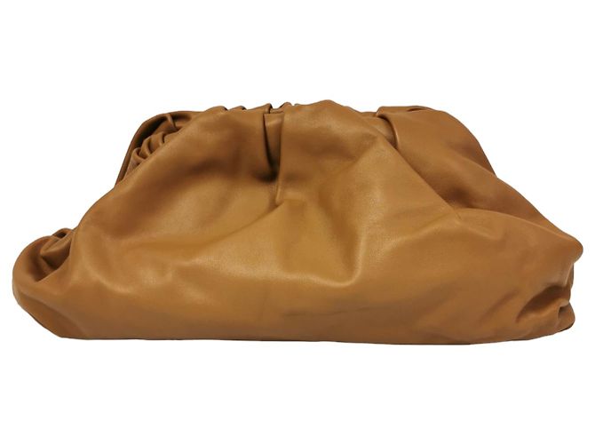 Bottega Veneta The Pouch Clutch Marrone - vista 4