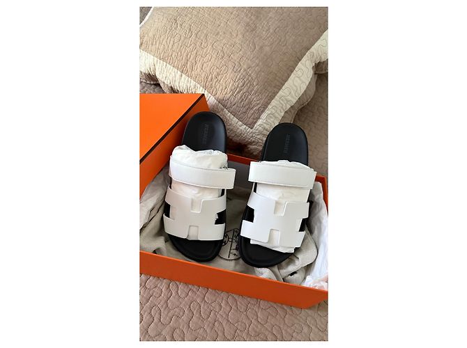 Hermès Sandalen Weiß - Ansicht 2