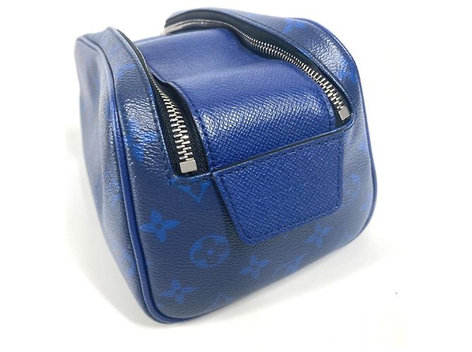Poche de toalete Louis Vuitton Taiga Rama Azul - vista 8