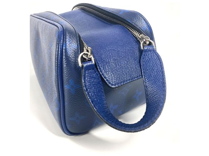 Poche de toalete Louis Vuitton Taiga Rama Azul - vista 9
