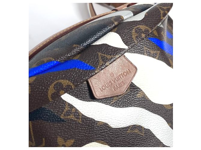 Borsa a tracolla Louis Vuitton Monogram Collaborazione League of Legends Marrone Bianco Blu - vista 10