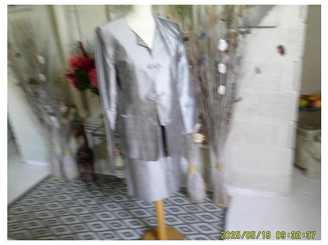 Autre Marque Anne Weybum Conjunto de Blazer e Saia de Seda Cinza - vista 3