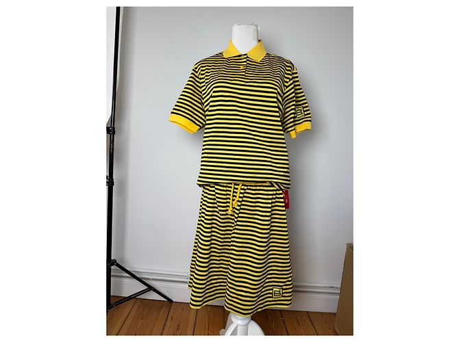 Conjunto vintage Balenciaga preto e amarelo L novo - vista 2