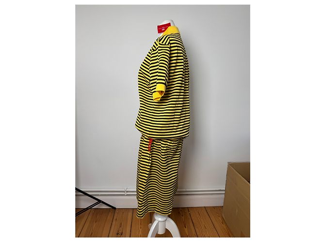 Conjunto vintage Balenciaga preto e amarelo L novo - vista 4