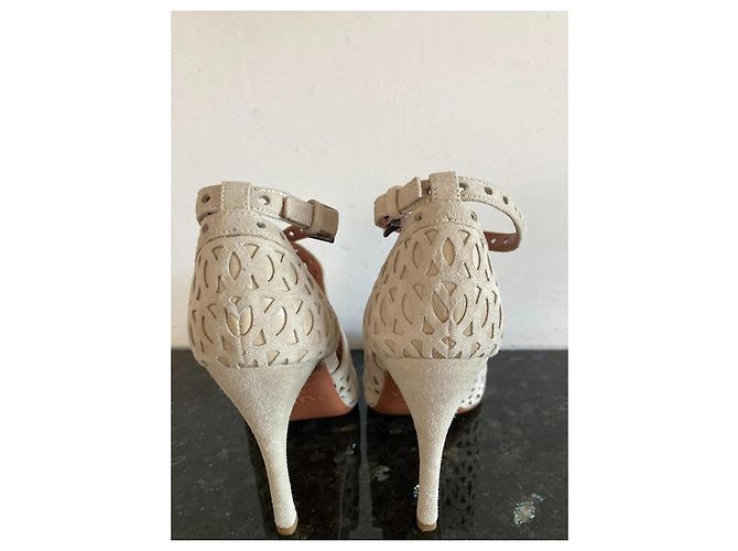 Décolleté Peep Toe Alaïa Beige in Pelle di Cervo Traforata - vista 4
