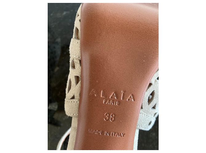 Décolleté Peep Toe Alaïa Beige in Pelle di Cervo Traforata - vista 6