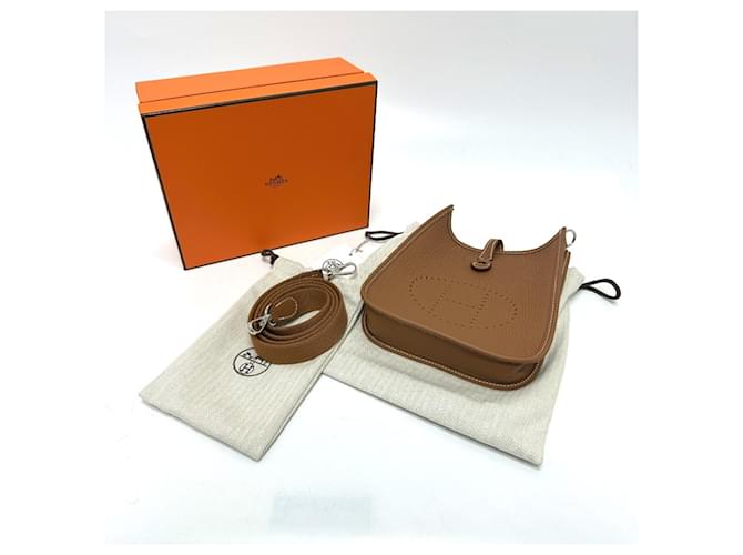 Hermès Bolso cruzado Hermes Evelyne TPM Dorado - vista 13