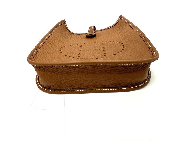 Hermès Bolso cruzado Hermes Evelyne TPM Dorado - vista 3