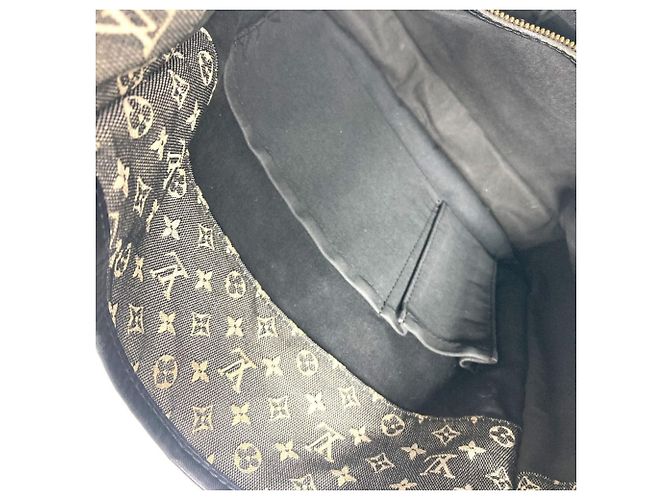 Borsa a spalla Louis Vuitton Monogram Mini Busas Marie Kate Blu navy - vista 18