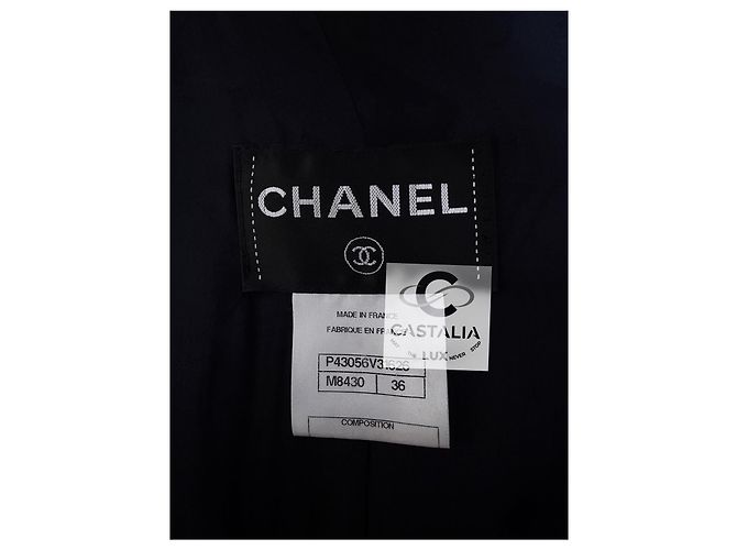 Chanel Navy Tweed Jacke mit ikonischem CC-Logo-Patch 36 FR Marineblau - Ansicht 14