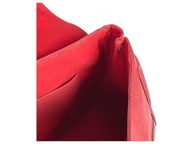 Borsa a spalla Louis Vuitton Epi Segur MM Rosso - vista 12