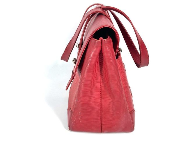 Borsa a spalla Louis Vuitton Epi Segur MM Rosso - vista 3