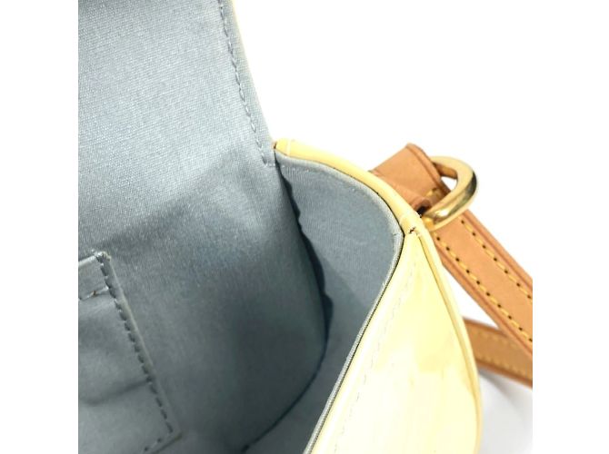 Borsa a tracolla Malibu Street in Monogram Vernis Louis Vuitton Bianco - vista 13