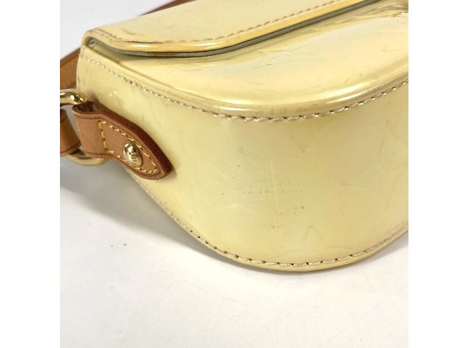 Borsa a tracolla Malibu Street in Monogram Vernis Louis Vuitton Bianco - vista 7