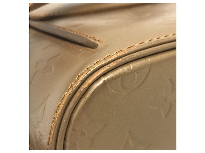 Borsa a spalla Alston in Monogramma Matte Louis Vuitton Beige - vista 4