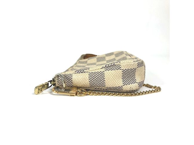 Mini Pochette Accessoires Damier Azur di Louis Vuitton Bianco - vista 3