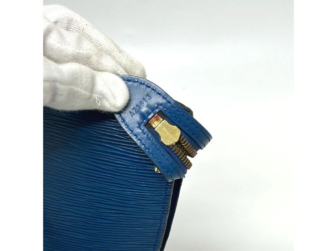 Saint Jacques Epi Schultertasche von Louis Vuitton Blau - Ansicht 16