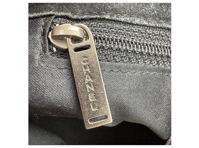 Mini tote in suede con frange di Chanel con strass Nero - vista 7
