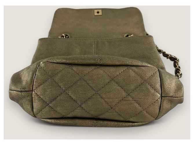 Borsa a flap in caviale Chanel D'oro Bronzo - vista 9