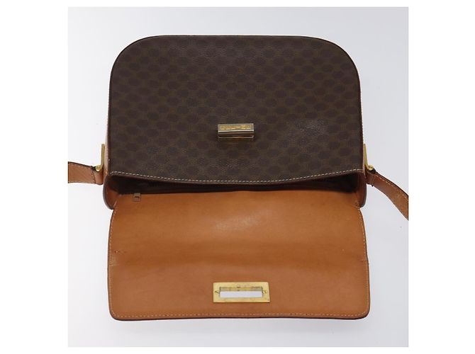 Céline Borsa a spalla in tela Macadam CELINE PVC marrone oro Auth 119057 D'oro - vista 18