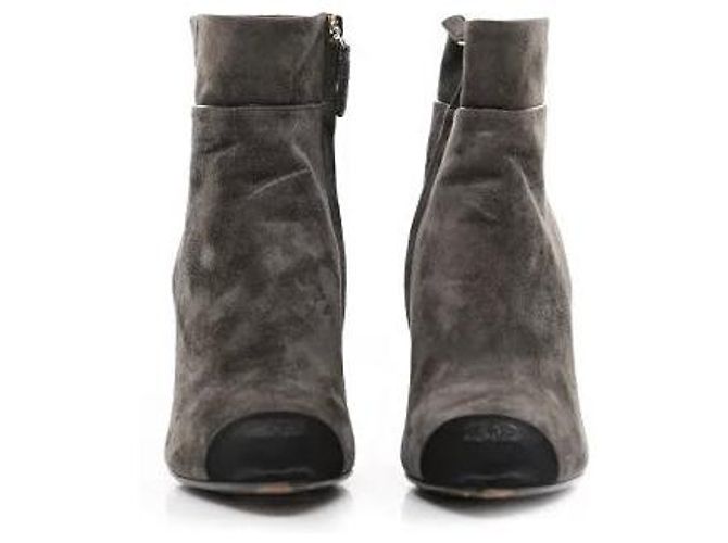 Botines de tacón Chanel en ante gris - vista 3