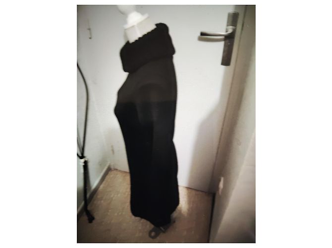 Vestido Saint James de lã preto com gola alta - vista 2