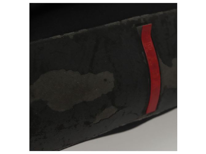 PRADA Borsa a Spalla Sportiva in Nylon Nera Argento Autentica bs24324 Nero - vista 10