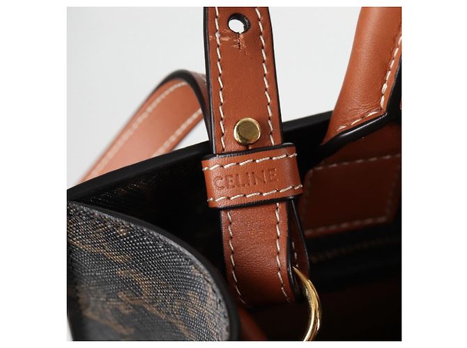 Céline CELINE Triomphe Borsa Tote Verticale in PVC Pelle Nera Oro Auth nb490M Nero D'oro - vista 18
