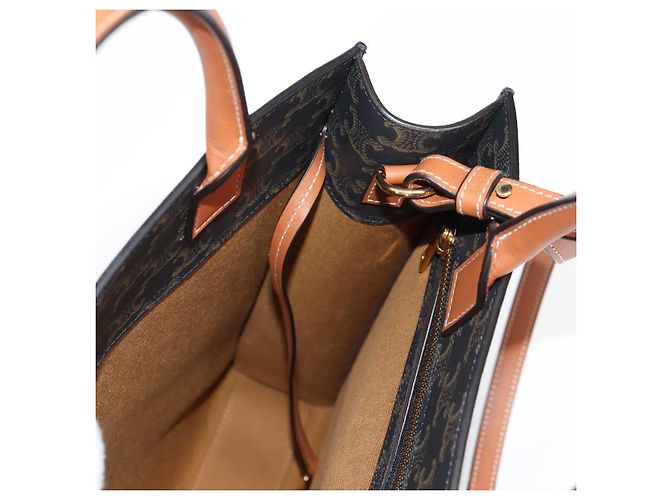 Céline CELINE Triomphe Borsa Tote Verticale in PVC Pelle Nera Oro Auth nb490M Nero D'oro - vista 20