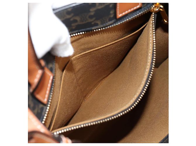 Céline CELINE Triomphe Borsa Tote Verticale in PVC Pelle Nera Oro Auth nb490M Nero D'oro - vista 23
