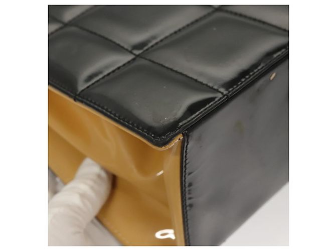 CHANEL Borsa a Spalla Choco Bar con Catena Pelle Verniciata Nera CC Auth 122608 Nero - vista 12