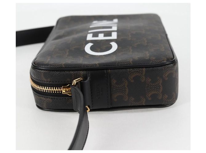 Céline Borsa a Spalla CELINE Triomphe in Pelle PVC Nera e Oro Auth nb463M Nero D'oro - vista 4