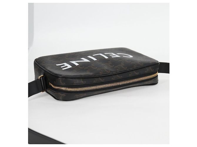 Céline Borsa a Spalla CELINE Triomphe in Pelle PVC Nera e Oro Auth nb463M Nero D'oro - vista 6