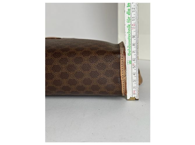 Céline Clutch in pelle monogramma Celine Paris vintage marrone - vista 10