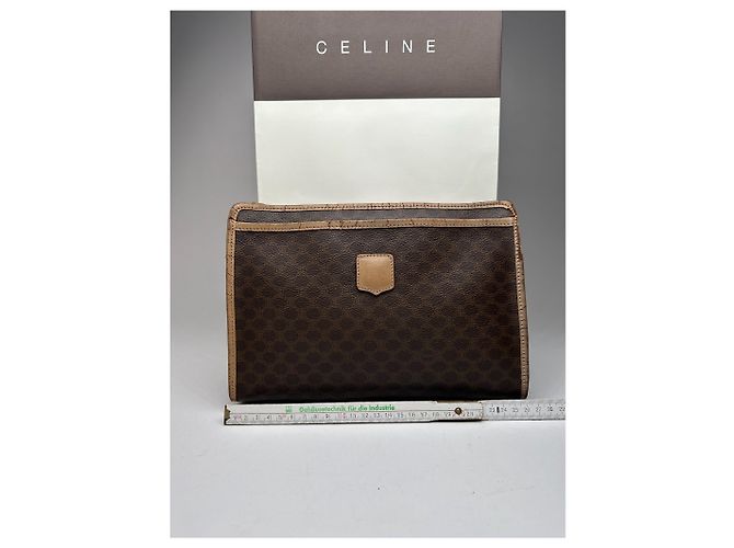 Céline Clutch in pelle monogramma Celine Paris vintage marrone - vista 13