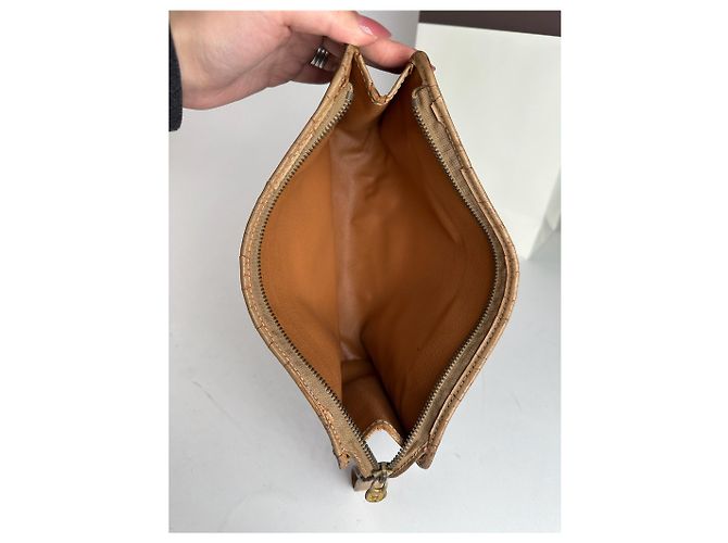 Céline Clutch in pelle monogramma Celine Paris vintage marrone - vista 4