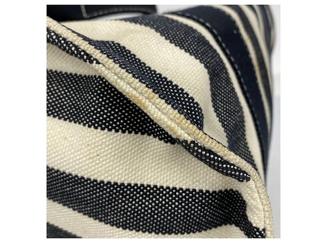 Hermès Hermes Handtasche Cannes PM aus Canvas Schwarz Weiß - Ansicht 6