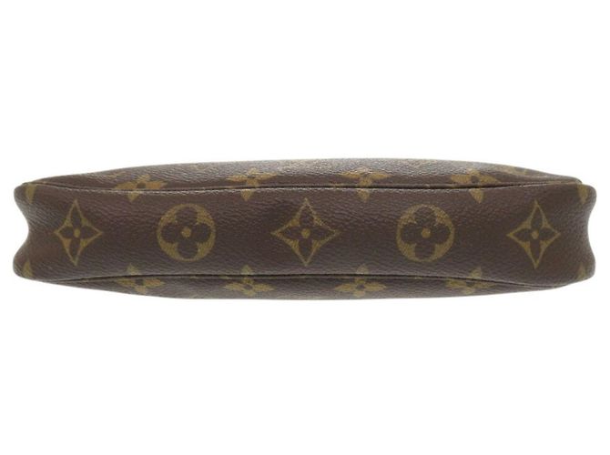 Pochette Accessoires Monogram di Louis Vuitton Marrone Monogramma - vista 4
