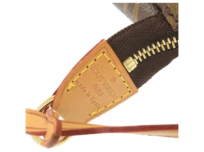 Pochette Accessoires Monogram di Louis Vuitton Marrone Monogramma - vista 8