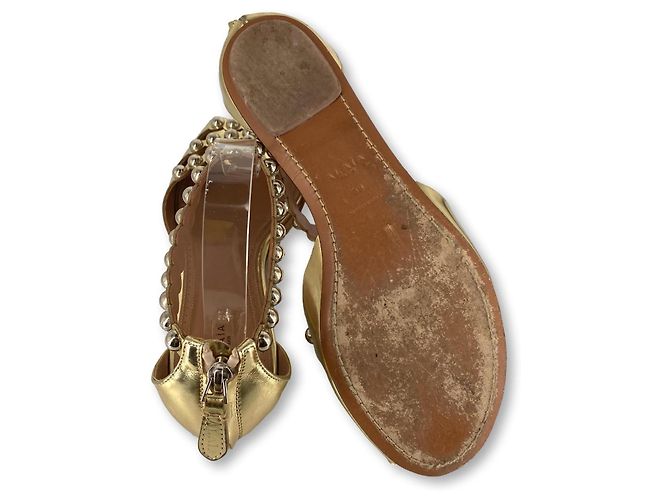 Sandali metallici piatti Alaïa D'oro Gold hardware - vista 3